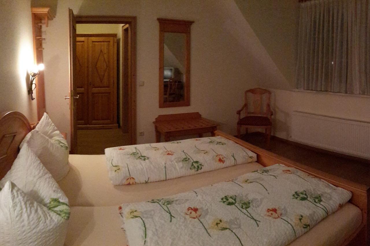 Schippach  Hotel Gruner Hahn الغرفة الصورة